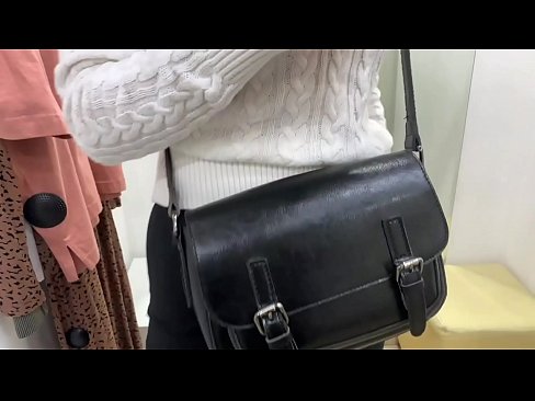 ❤️ Masturbación pública de la joven zorra FeralBerry con un consolador en el probador ❤ Putas en es.purchasexz.top ❌️